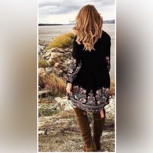 Boho Black Embroidered Dress 🌴